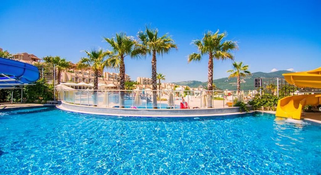 TWO BEDROOM FURNISHED UNIT FOR SALE IN GOLF&SPA RESORT KUSADASI