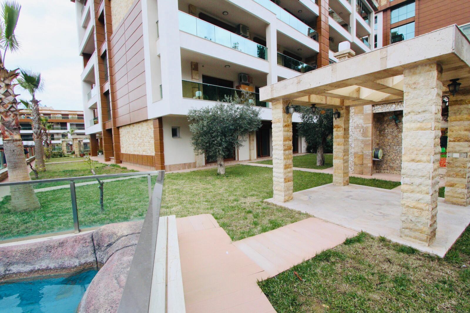 4 Bed 250m2 Apartment in Trend Royal Residence Kusadasi for Sale