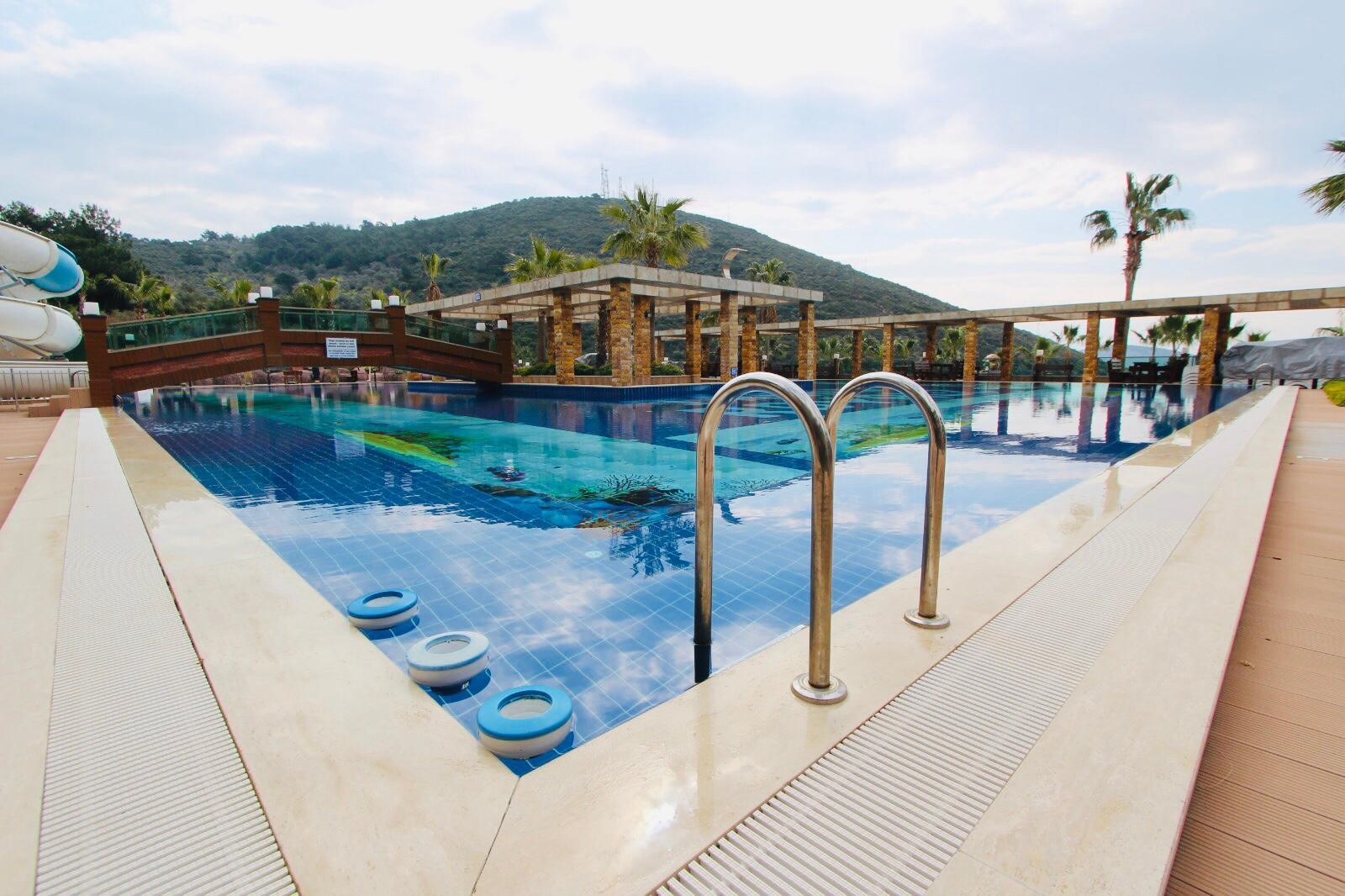 4 Bed 250m2 Apartment in Trend Royal Residence Kusadasi for Sale