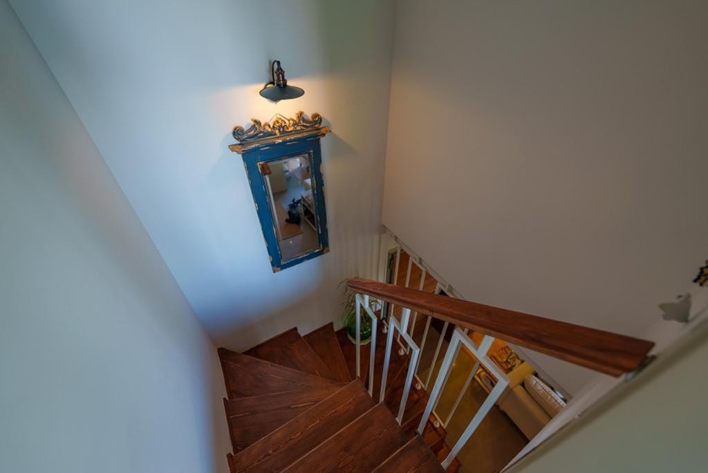 Penthouse-dupleks med havudsigt: Hvor skandinavisk og bohemisk stil forenes til et boligrum ud over bylivet