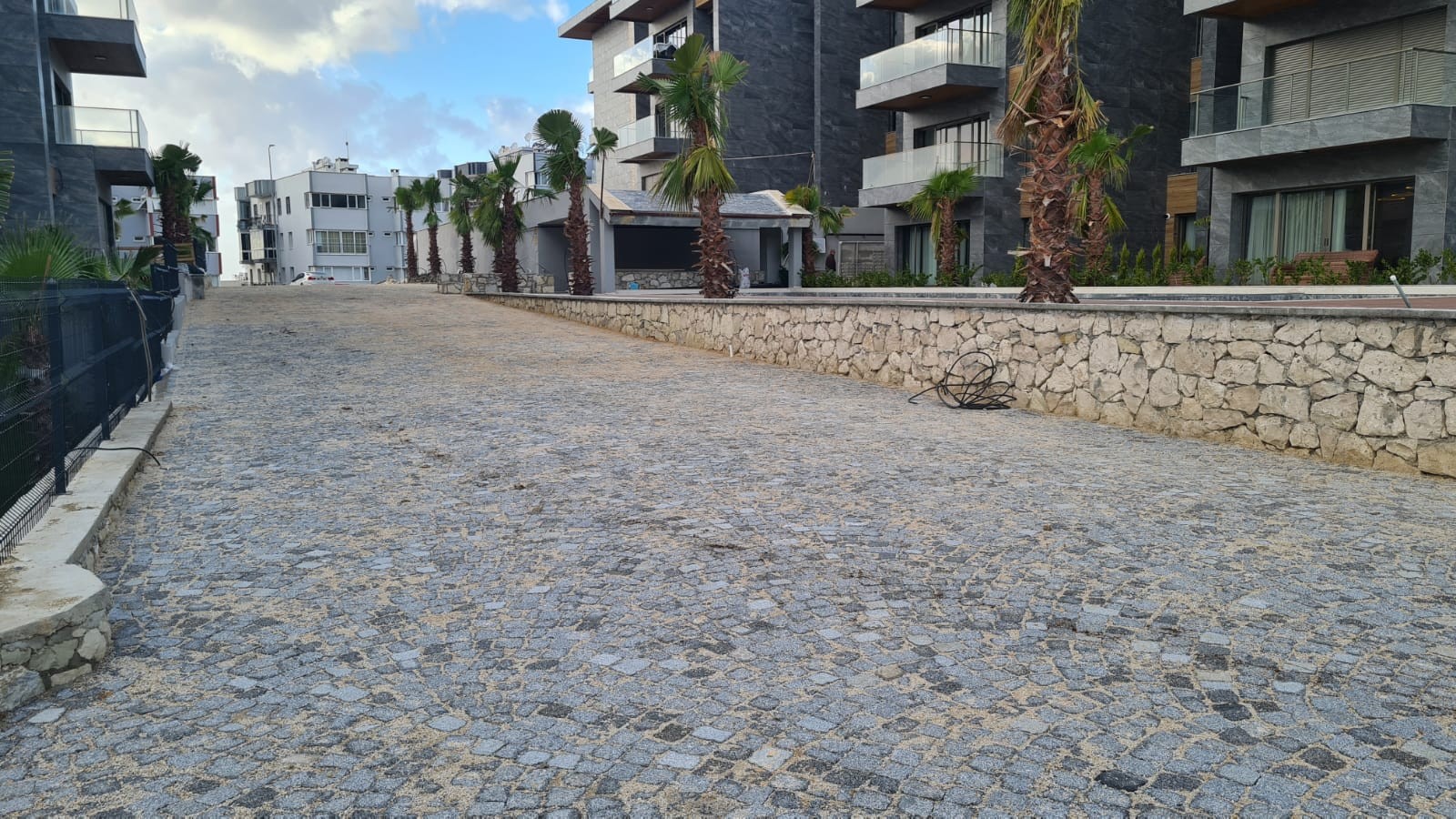 VERY LUXURY BRAND NEW RESIDENCE FOR SALE IN KUSADASI
