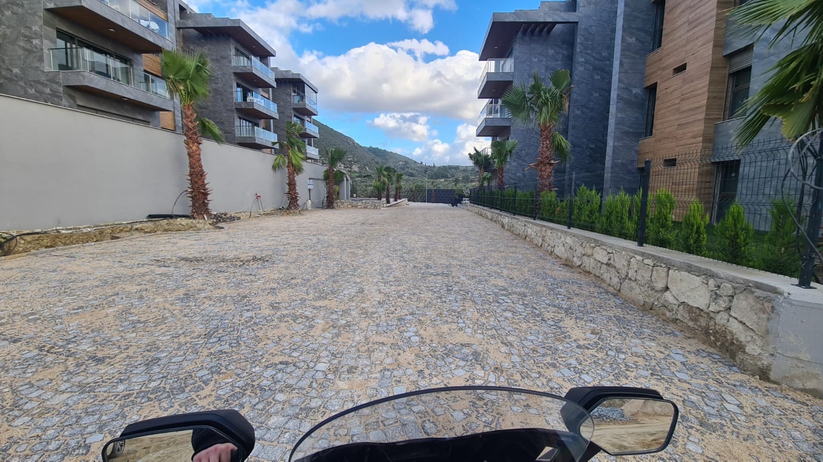 VERY LUXURY BRAND NEW RESIDENCE FOR SALE IN KUSADASI