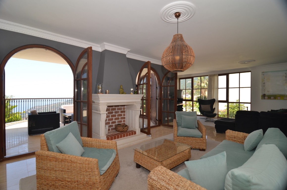 Unique Villa For Sale in Oasis sky Club in Alanya Turkey