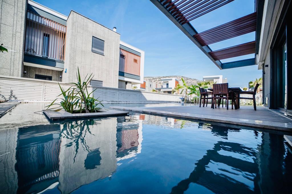 Престижная ультра-роскошная вилла на участке 540 м² в самом сердце Кушадасы