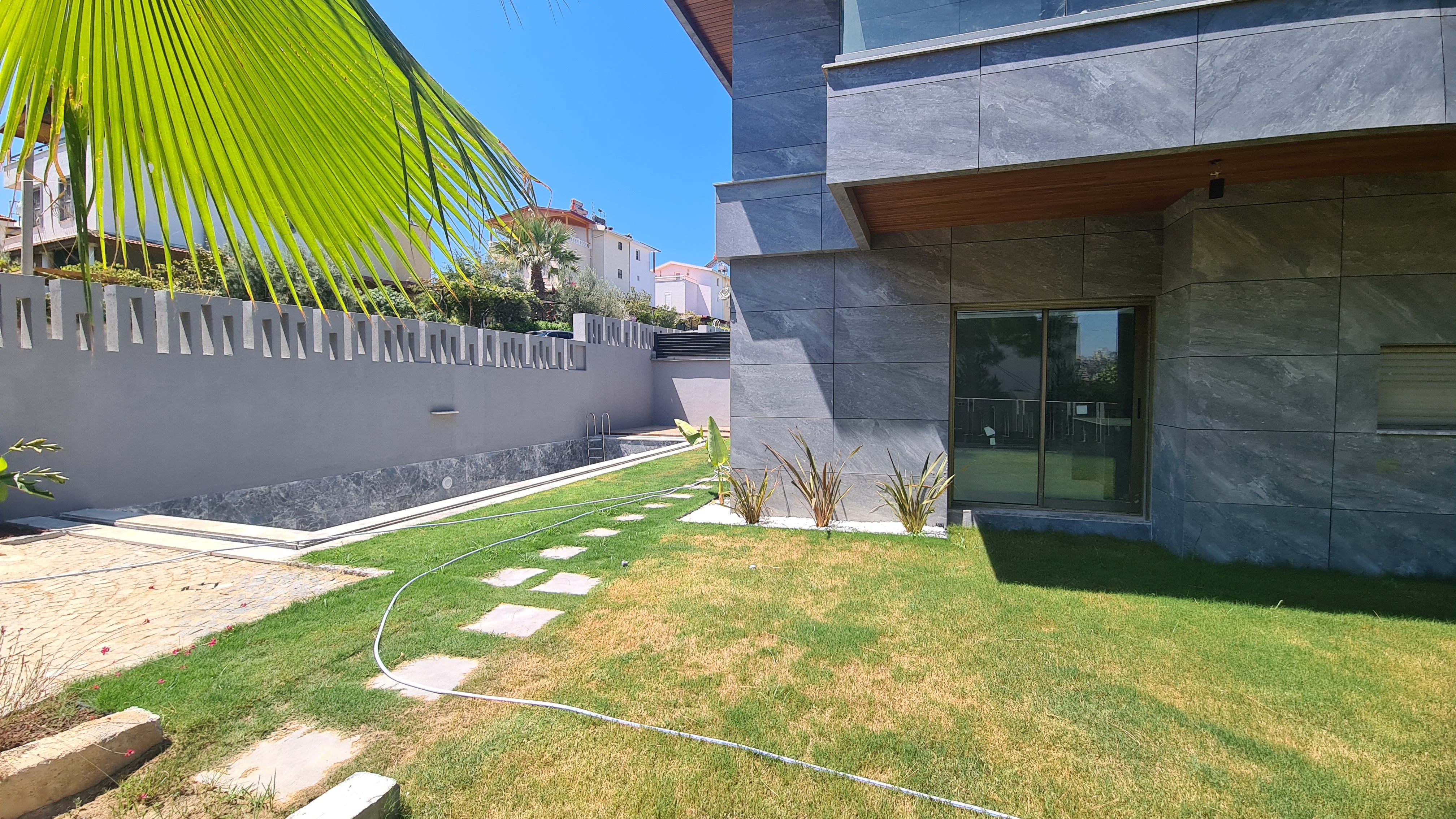 GREEN BEACH BEACH FRONT VILLAS FROM OFF-PLAN STUNNING LOCATION