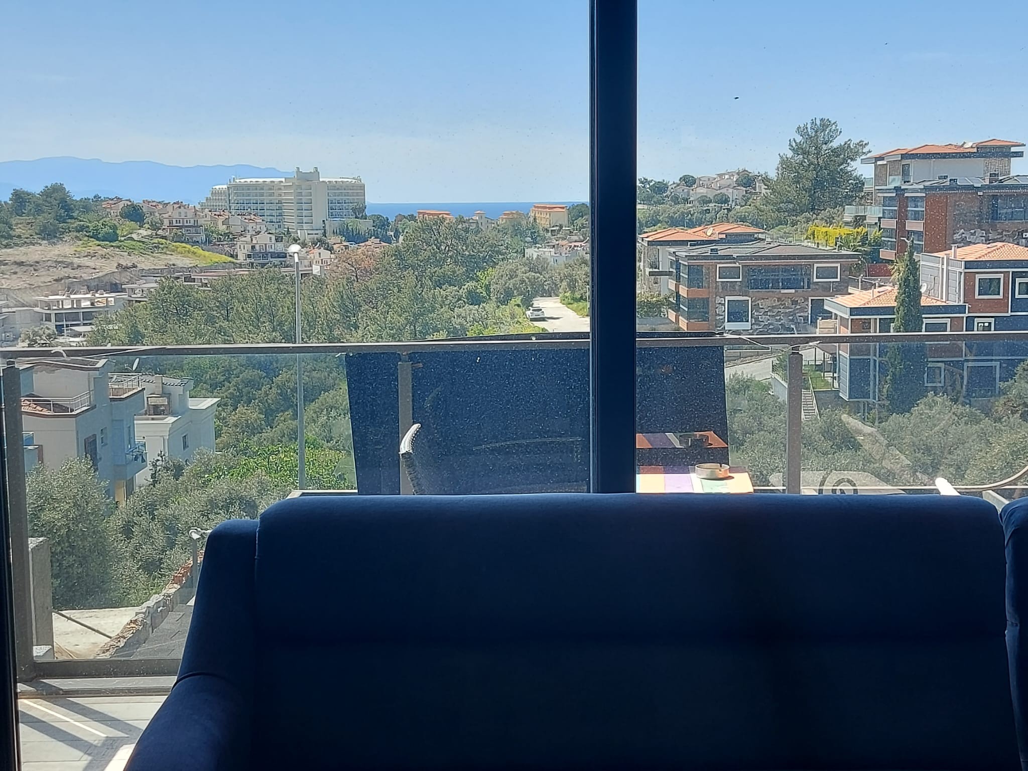 SEA-VIEW 1-BEDROOM APARTMENT FOR SALE IN LADIES BEACH, KUŞADASI