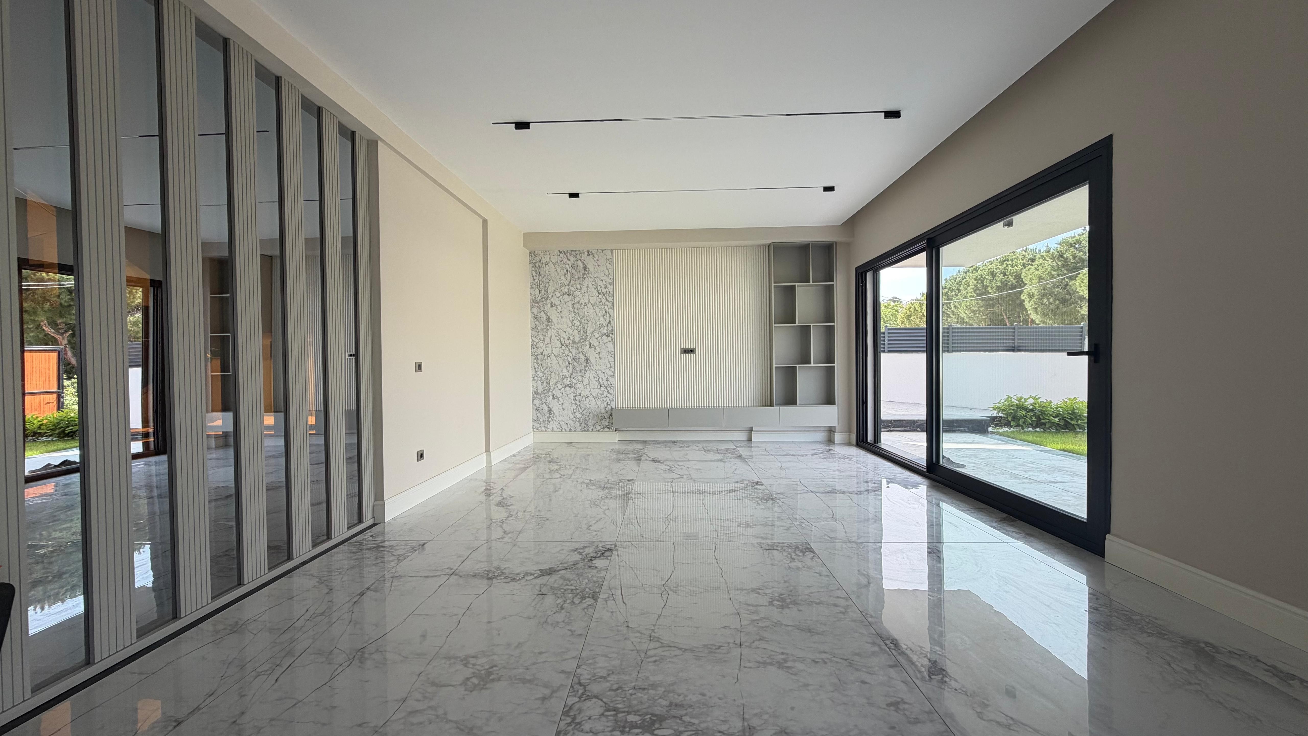 LUXURY MODERN VILLA FOR SALE WITHIN WALKING DISTANCE OF THE SEA IN EGE NEIGHBORHOOD, KUŞADASI