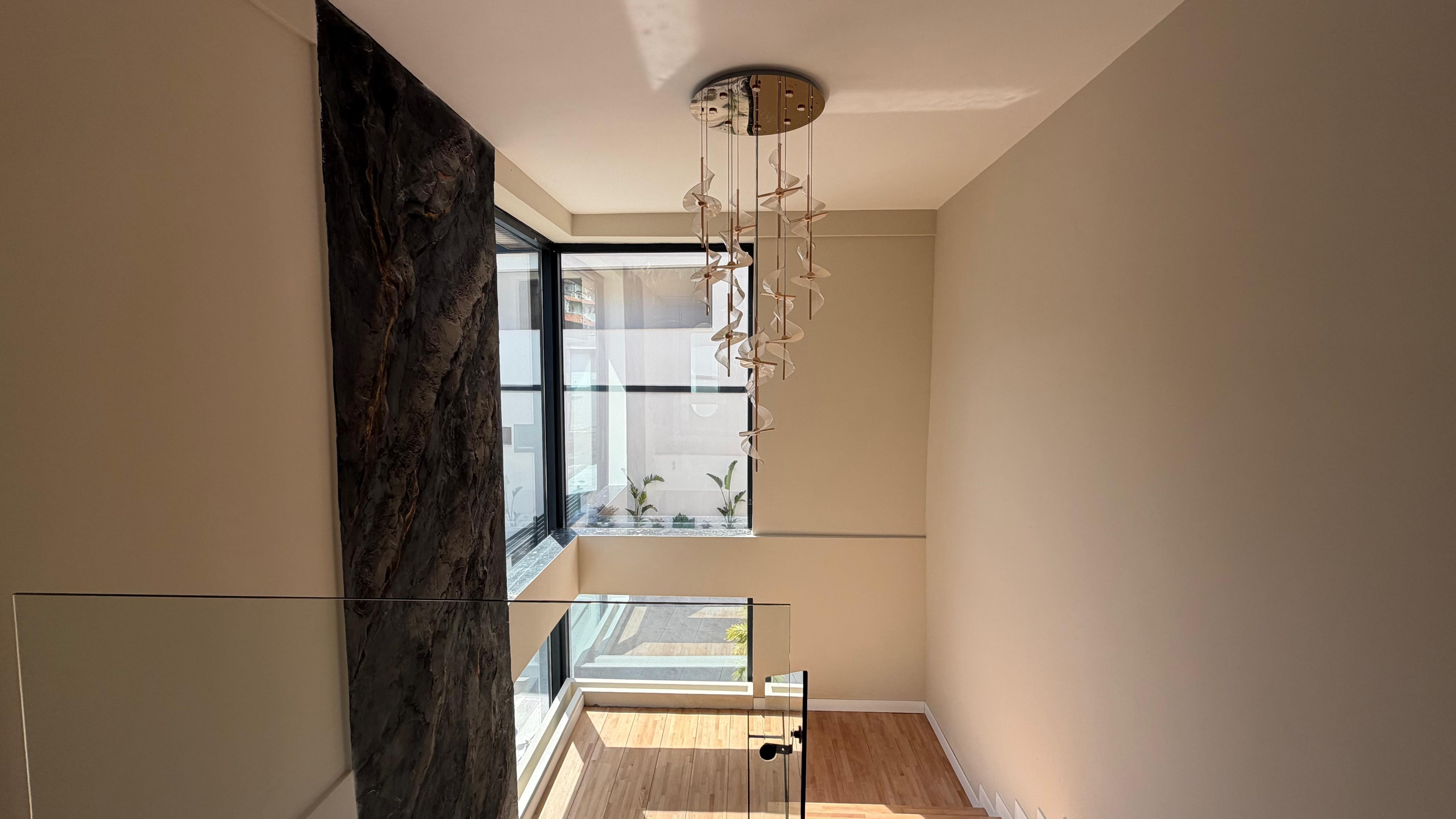 LUXURY MODERN VILLA FOR SALE WITHIN WALKING DISTANCE OF THE SEA IN EGE NEIGHBORHOOD, KUŞADASI