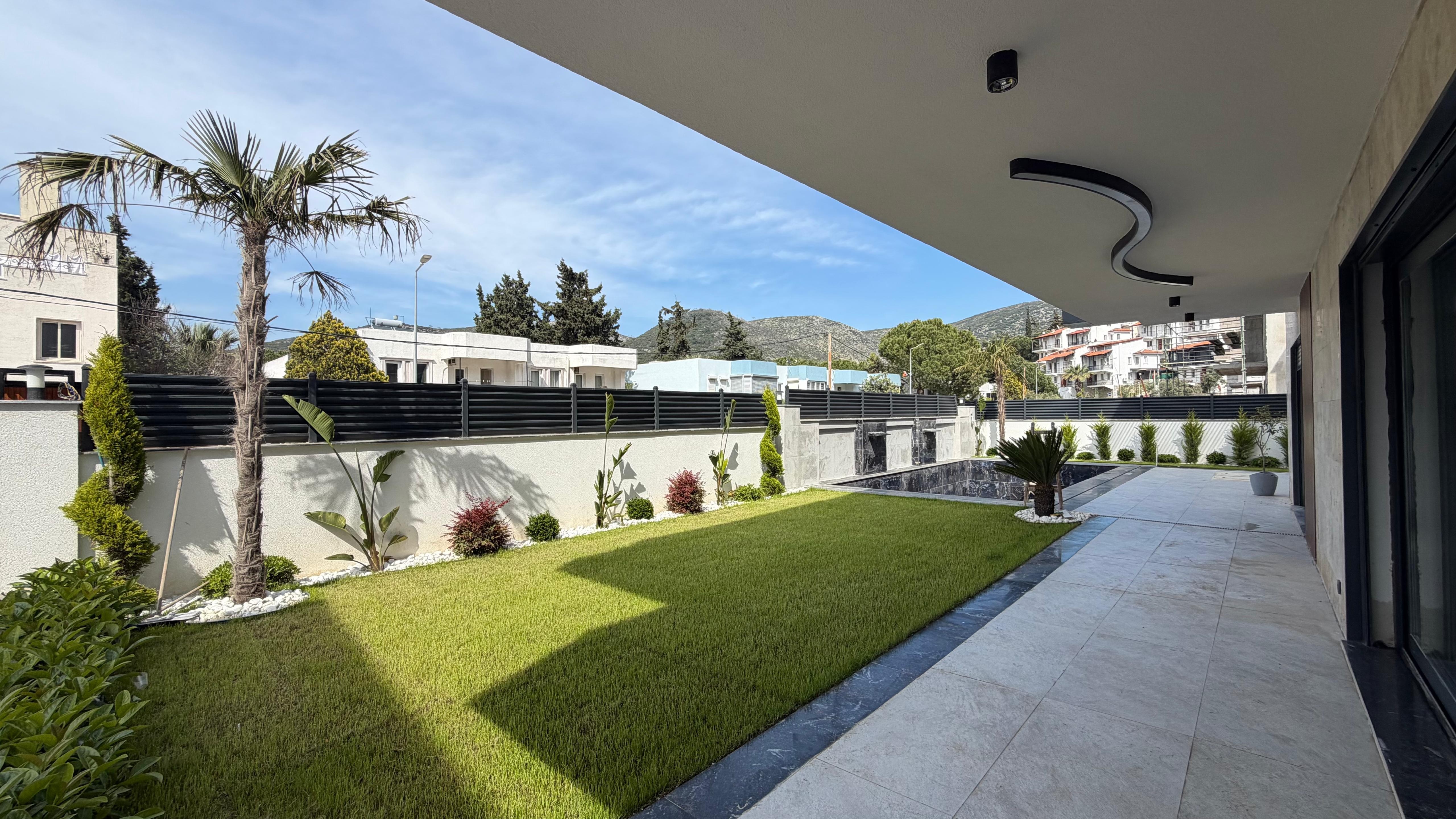 LUXURY MODERN VILLA FOR SALE WITHIN WALKING DISTANCE OF THE SEA IN EGE NEIGHBORHOOD, KUŞADASI