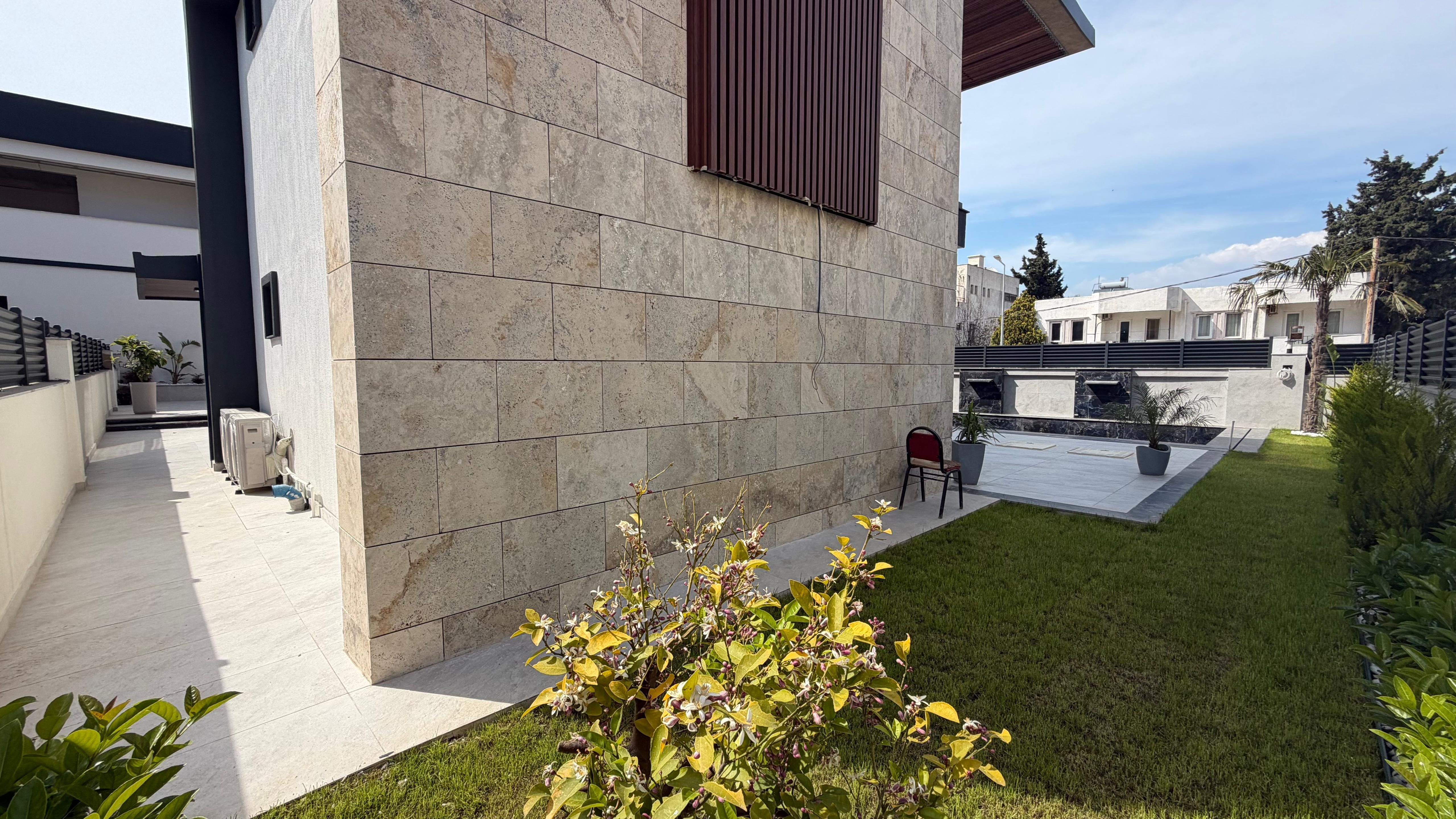 LUXURY MODERN VILLA FOR SALE WITHIN WALKING DISTANCE OF THE SEA IN EGE NEIGHBORHOOD, KUŞADASI