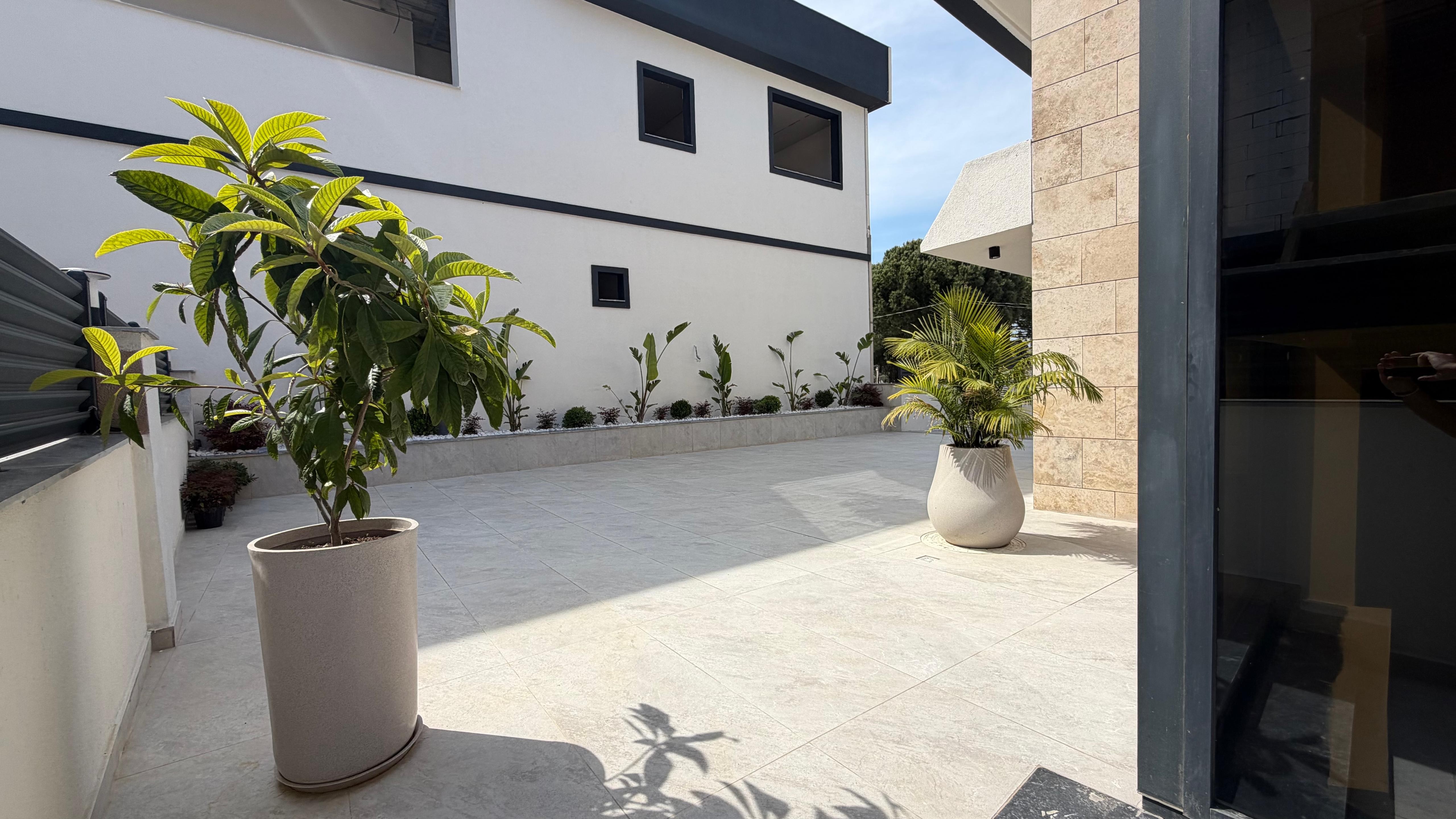LUXURY MODERN VILLA FOR SALE WITHIN WALKING DISTANCE OF THE SEA IN EGE NEIGHBORHOOD, KUŞADASI