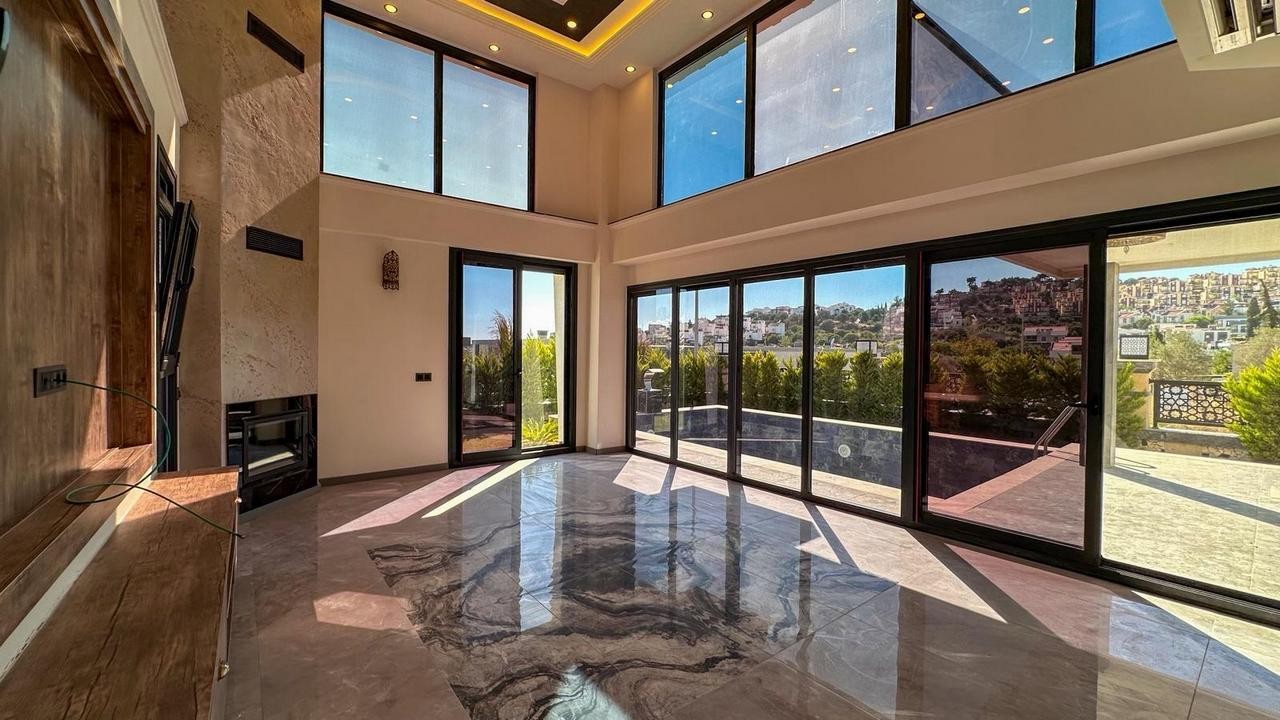 LUXURY & EXCLUSIVE DESIGN VILLA IN KADINLAR DENİZİ, KUŞADASI