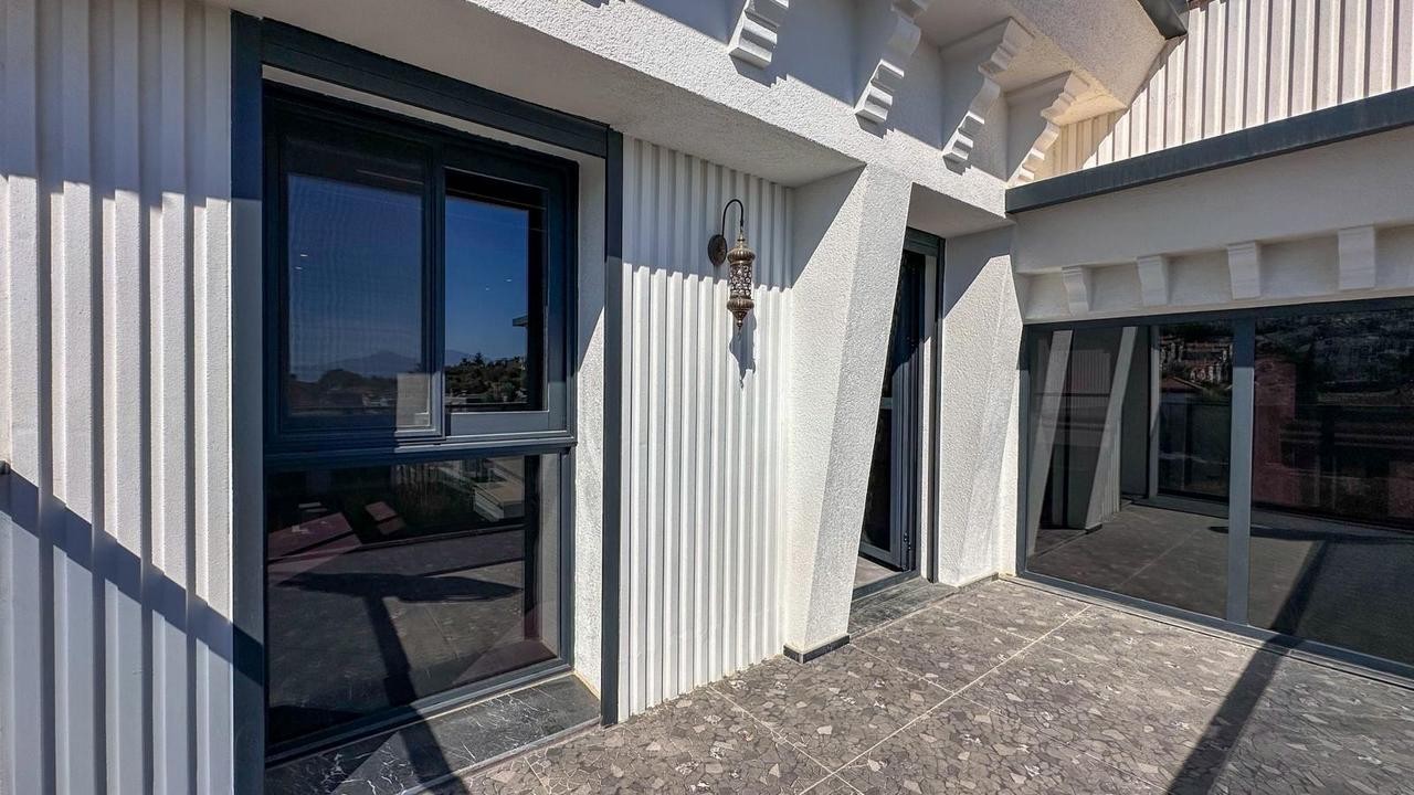 LUXURY & EXCLUSIVE DESIGN VILLA IN KADINLAR DENİZİ, KUŞADASI