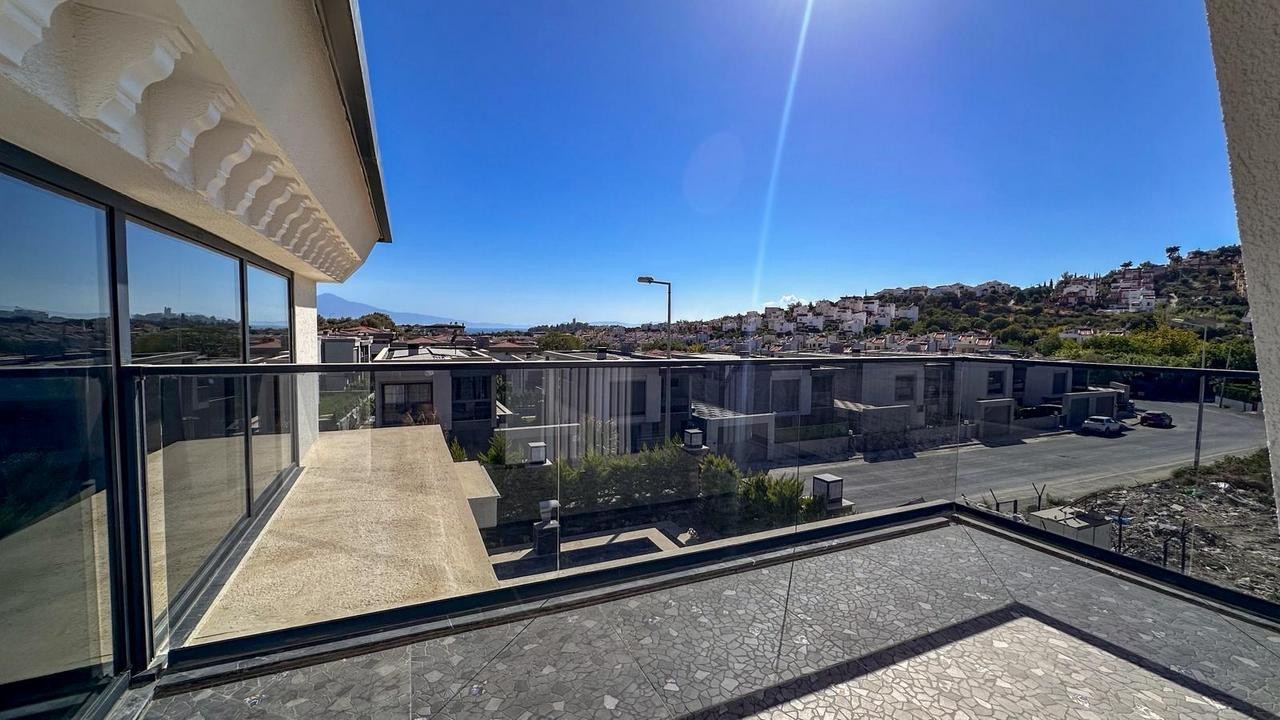 LUXURY & EXCLUSIVE DESIGN VILLA IN KADINLAR DENİZİ, KUŞADASI