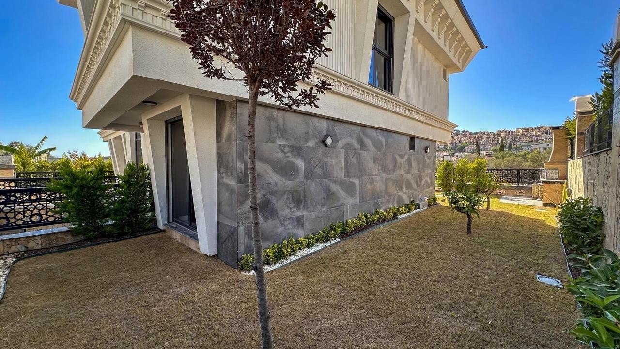 LUXURY & EXCLUSIVE DESIGN VILLA IN KADINLAR DENİZİ, KUŞADASI