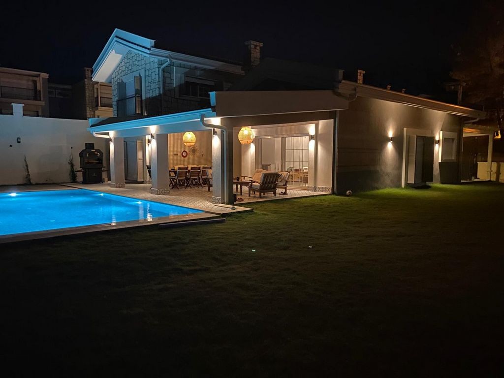 LUXURY DETACHED VILLA SURROUNDED BY NATURE IN SOĞUCAK, KUŞADASI