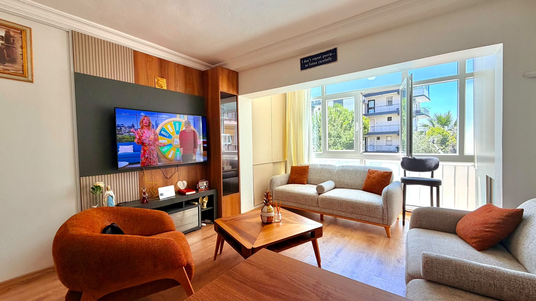 RENOVATED 1-BEDROOM APARTMENT WITH SHARED POOL IN KUŞADASI MARINA
