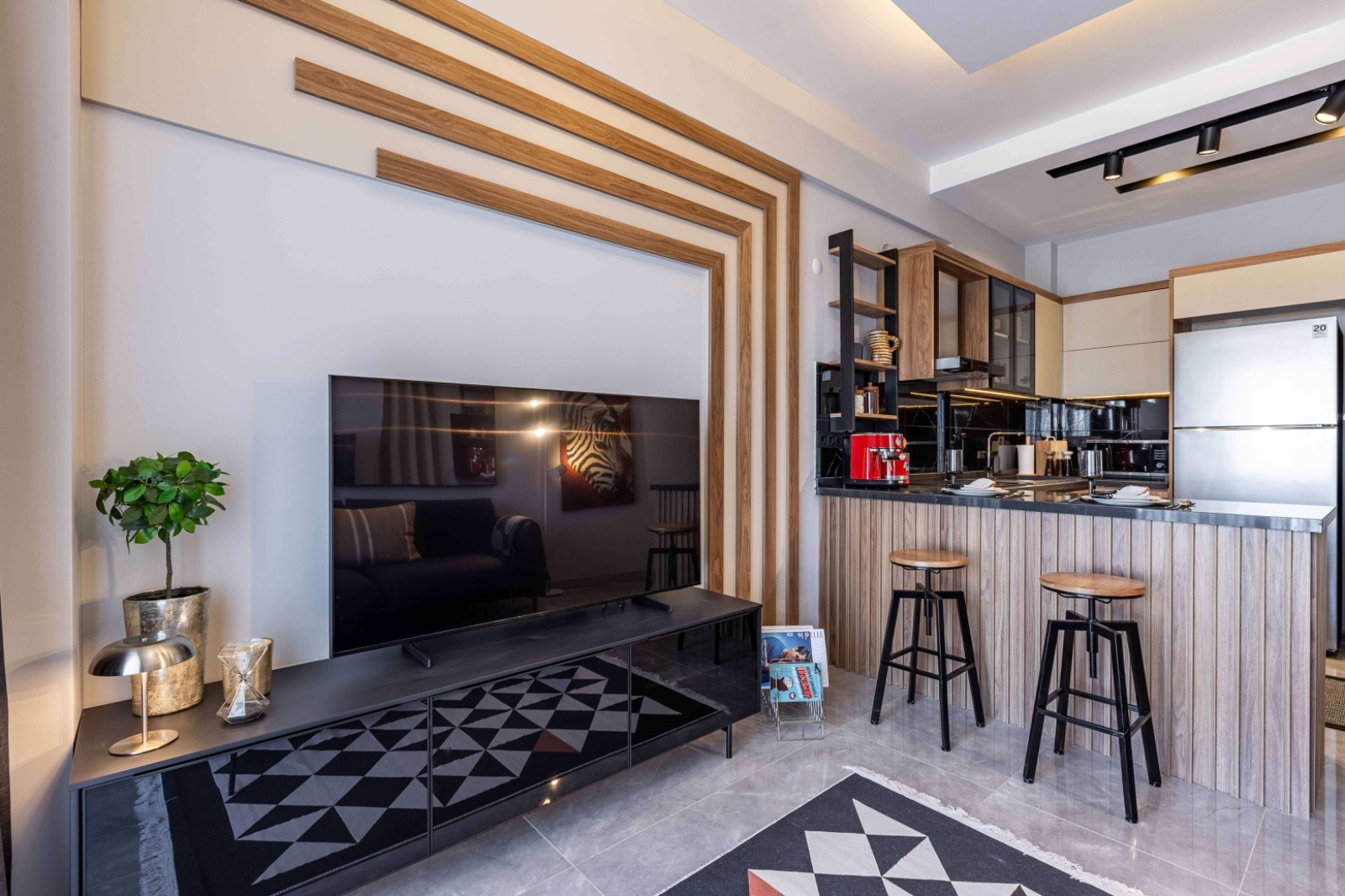 Brand-New 1+1 Apartment in a Prime Location — Ege Neighbourhood, City Centre