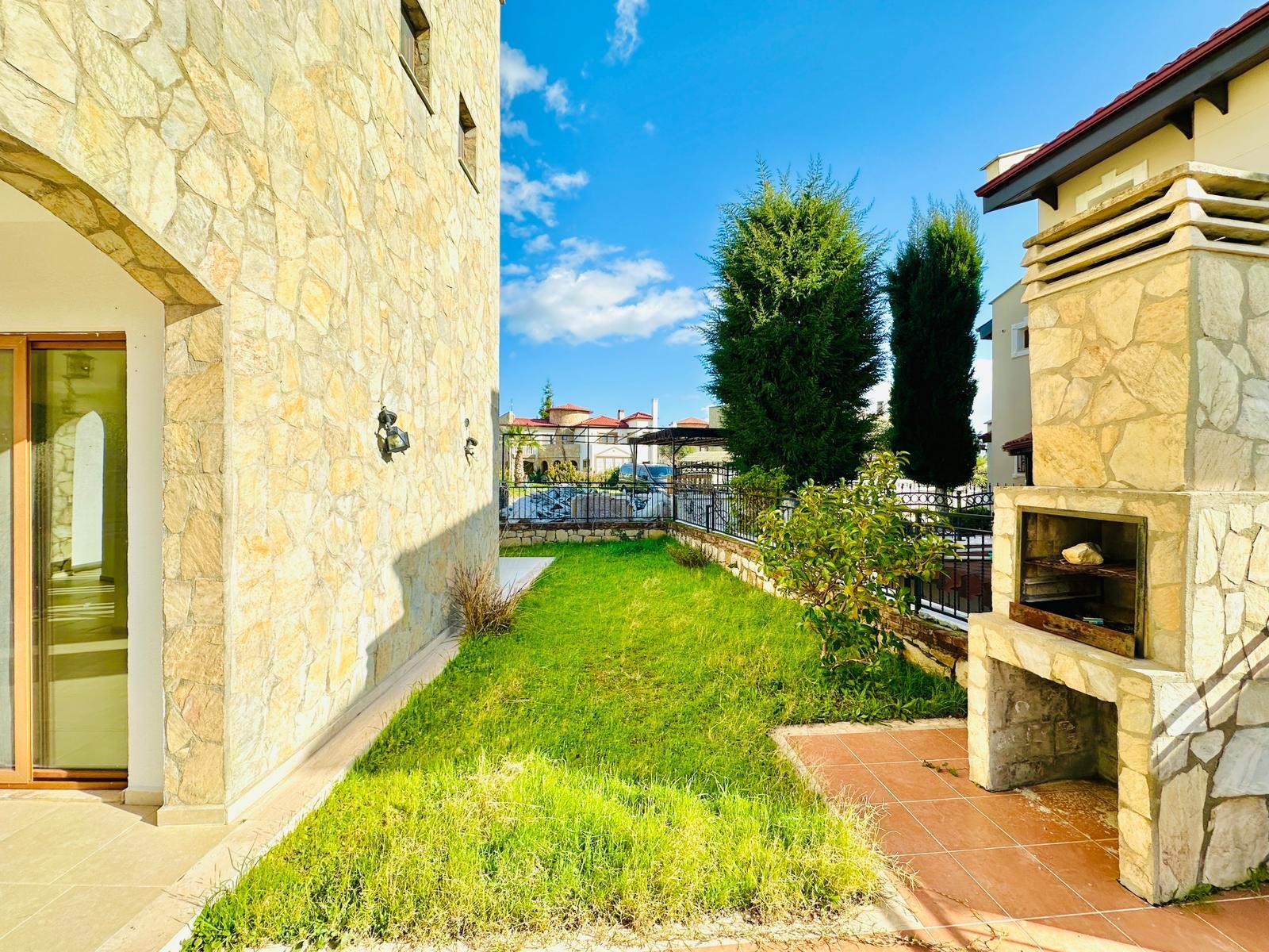 Exclusive Detached Villa with Private Pool in Soğucak, Kuşadası – A Unique Lifestyle Surrounded by Nature