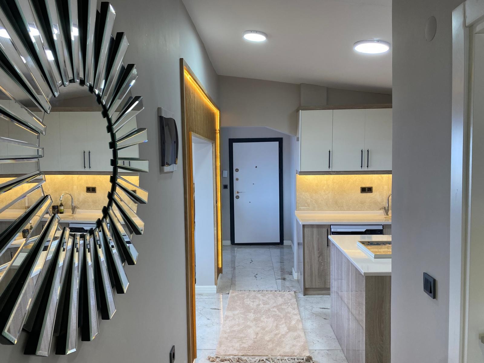 MODERN, FULLY FURNISHED 1-BEDROOM APARTMENT WITH PANORAMIC SEA VIEW IN KUŞADASI