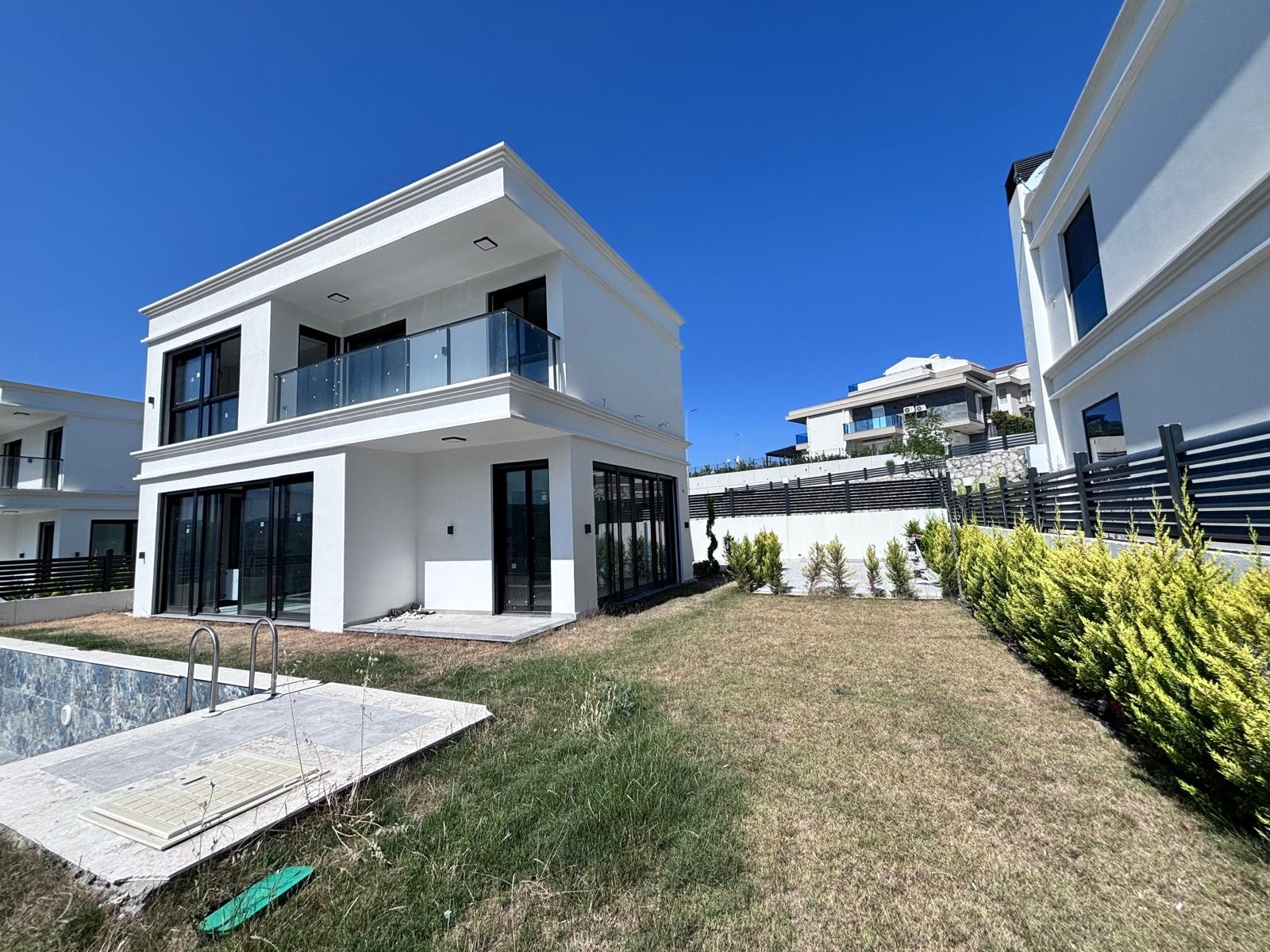 LUXURY SMART VILLA WITH PRIVATE POOL IN KUŞADASI EGE NEIGHBORHOOD
