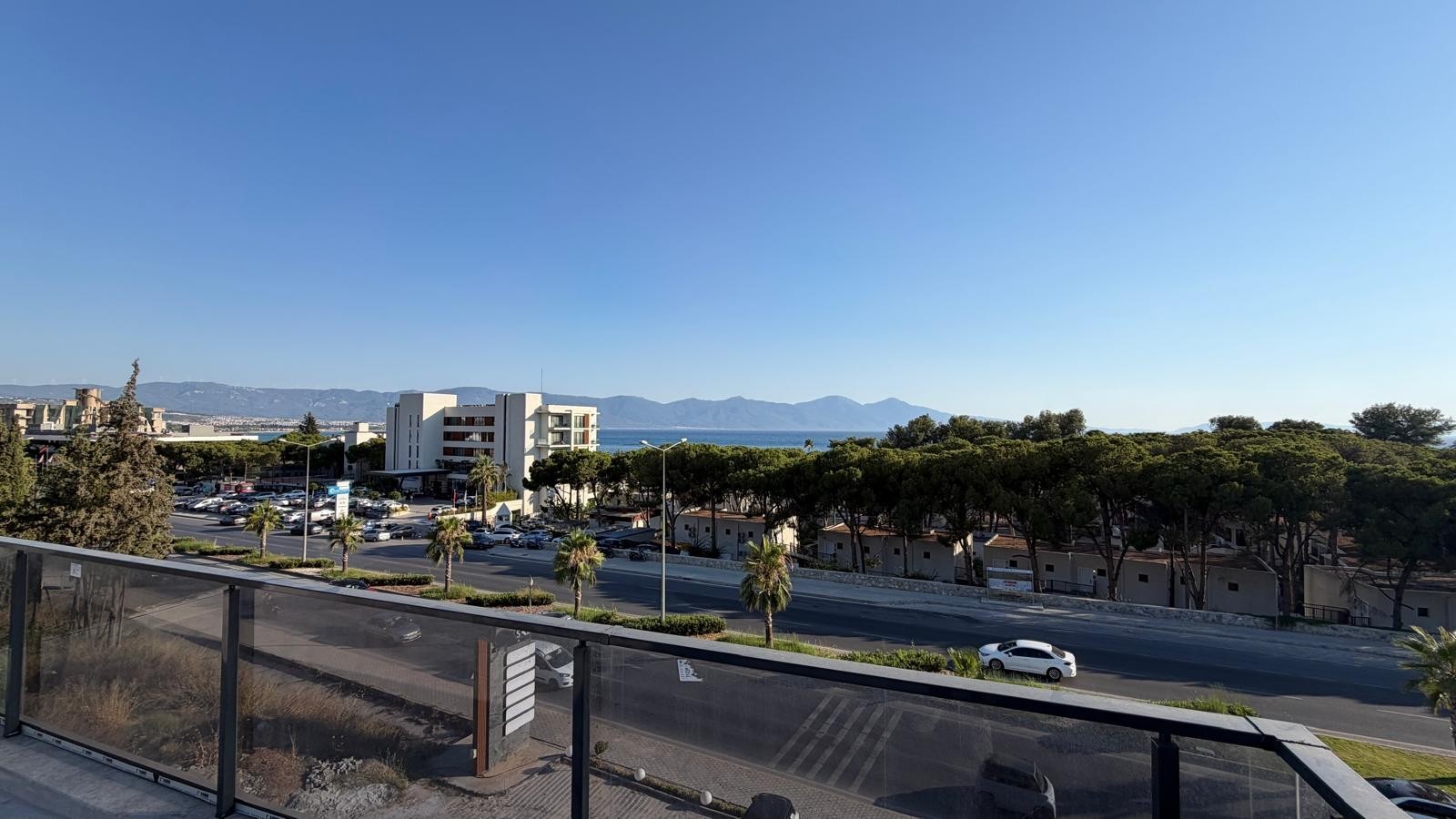 EXCLUSIVE LUXURY PENTHOUSE DUPLEX WITH PANORAMIC SEA VIEWS | 243 m² INCLUDING TERRACE | PRIME KUŞADASI LOCATION