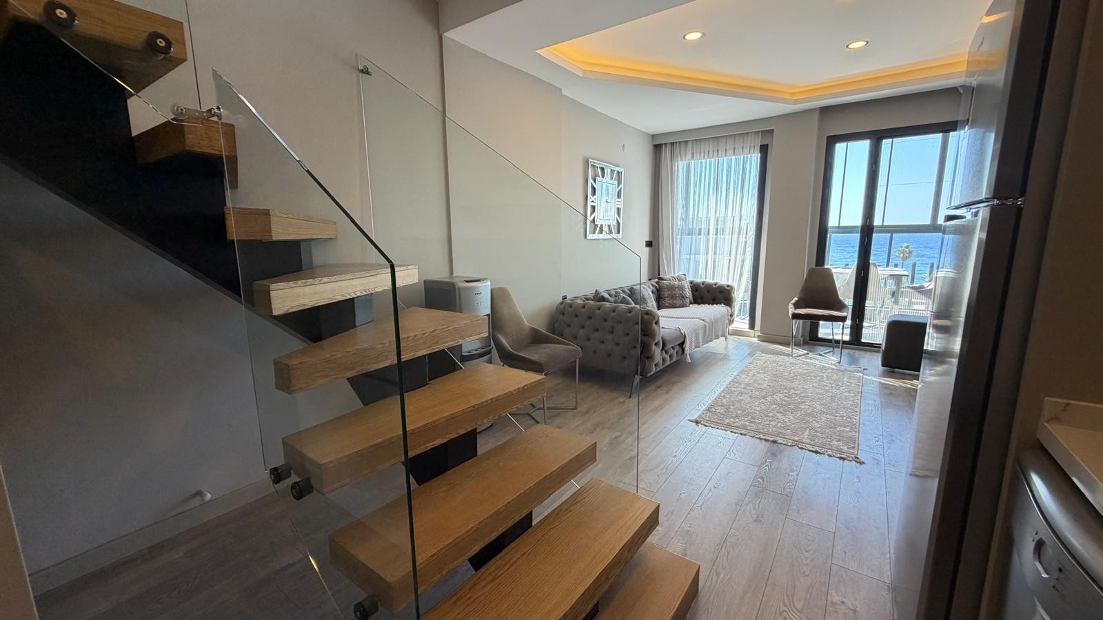 FULLY FURNISHED PENTHOUSE DUPLEX WITH PANORAMIC SEA VIEW IN KUŞADASI GÜZELÇAMLI
