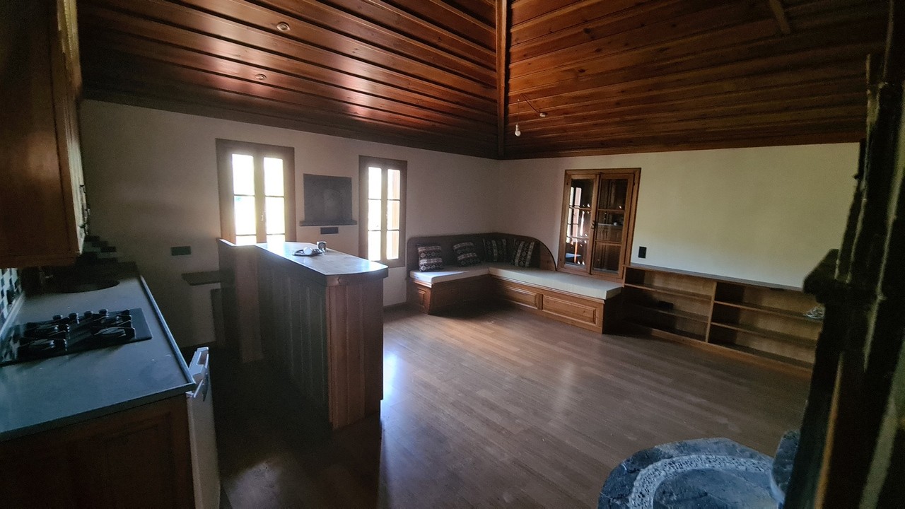 Extraordinary Stone Farm Estate in Şirince – 10,000 m² Private Land | Boutique Hotel License | Exceptional Investment Opportunity