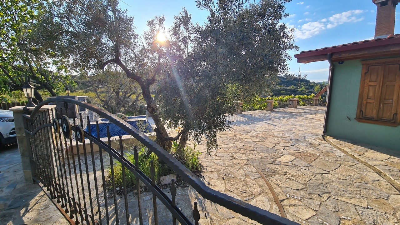 Extraordinary Stone Farm Estate in Şirince – 10,000 m² Private Land | Boutique Hotel License | Exceptional Investment Opportunity