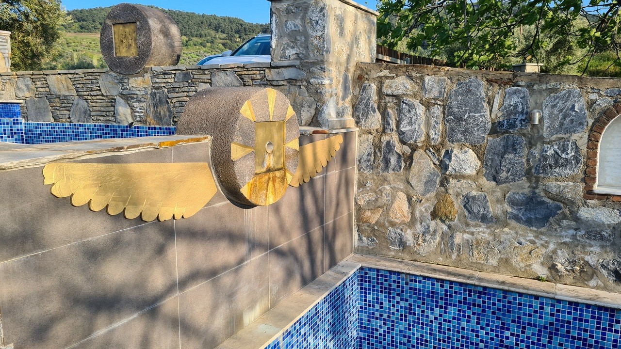 Extraordinary Stone Farm Estate in Şirince – 10,000 m² Private Land | Boutique Hotel License | Exceptional Investment Opportunity