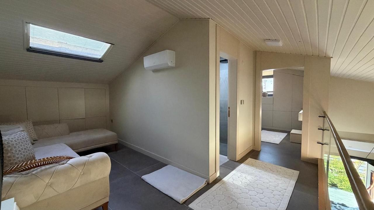MODERN VILLA FOR SALE IN KUŞADASI KARAOVA