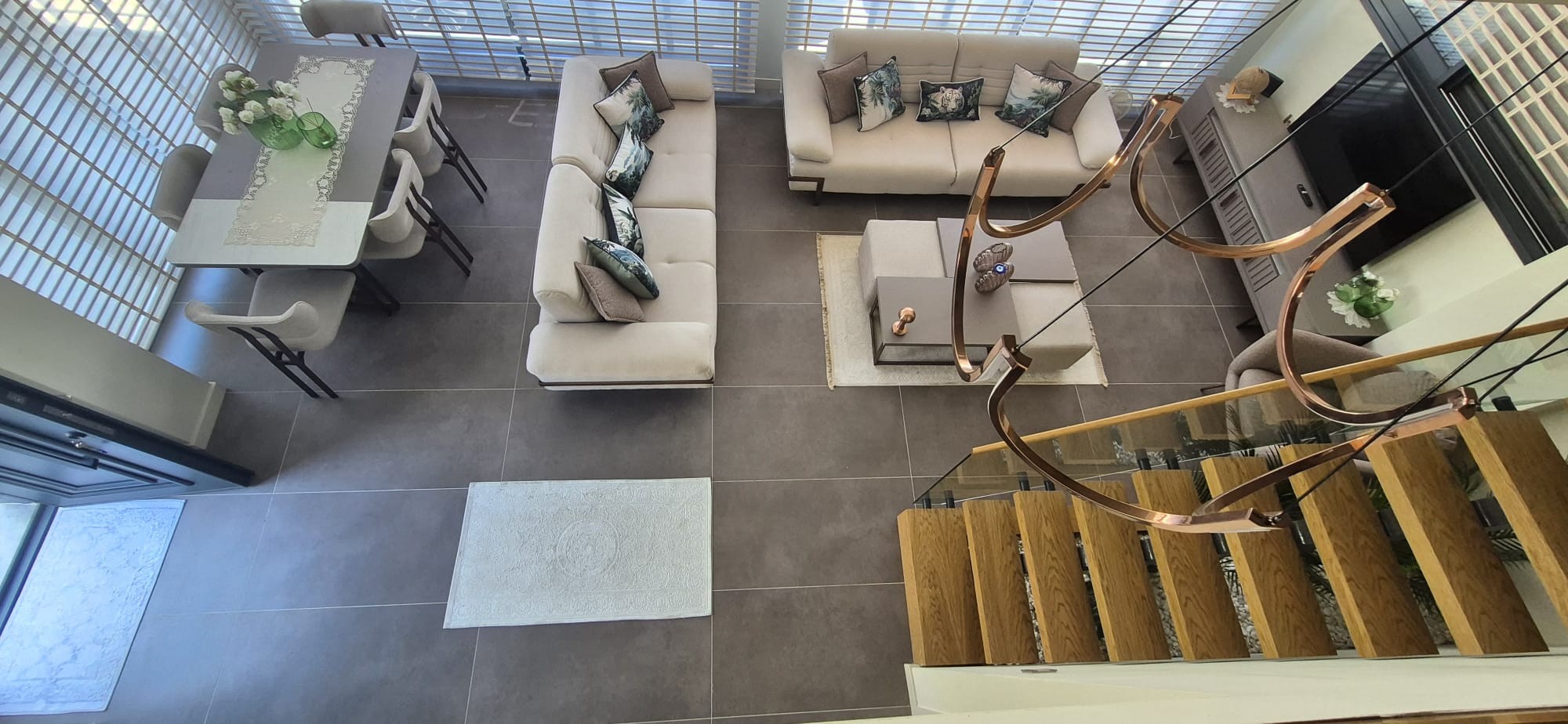 MODERN VILLA FOR SALE IN KUŞADASI KARAOVA