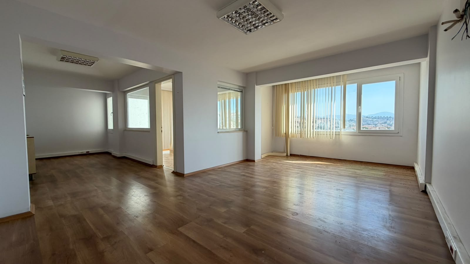 SEA VIEW BUILDING & APARTMENT DEVELOPMENT OPPORTUNITY FOR SALE IN KUŞADASI MARINA DISTRICT