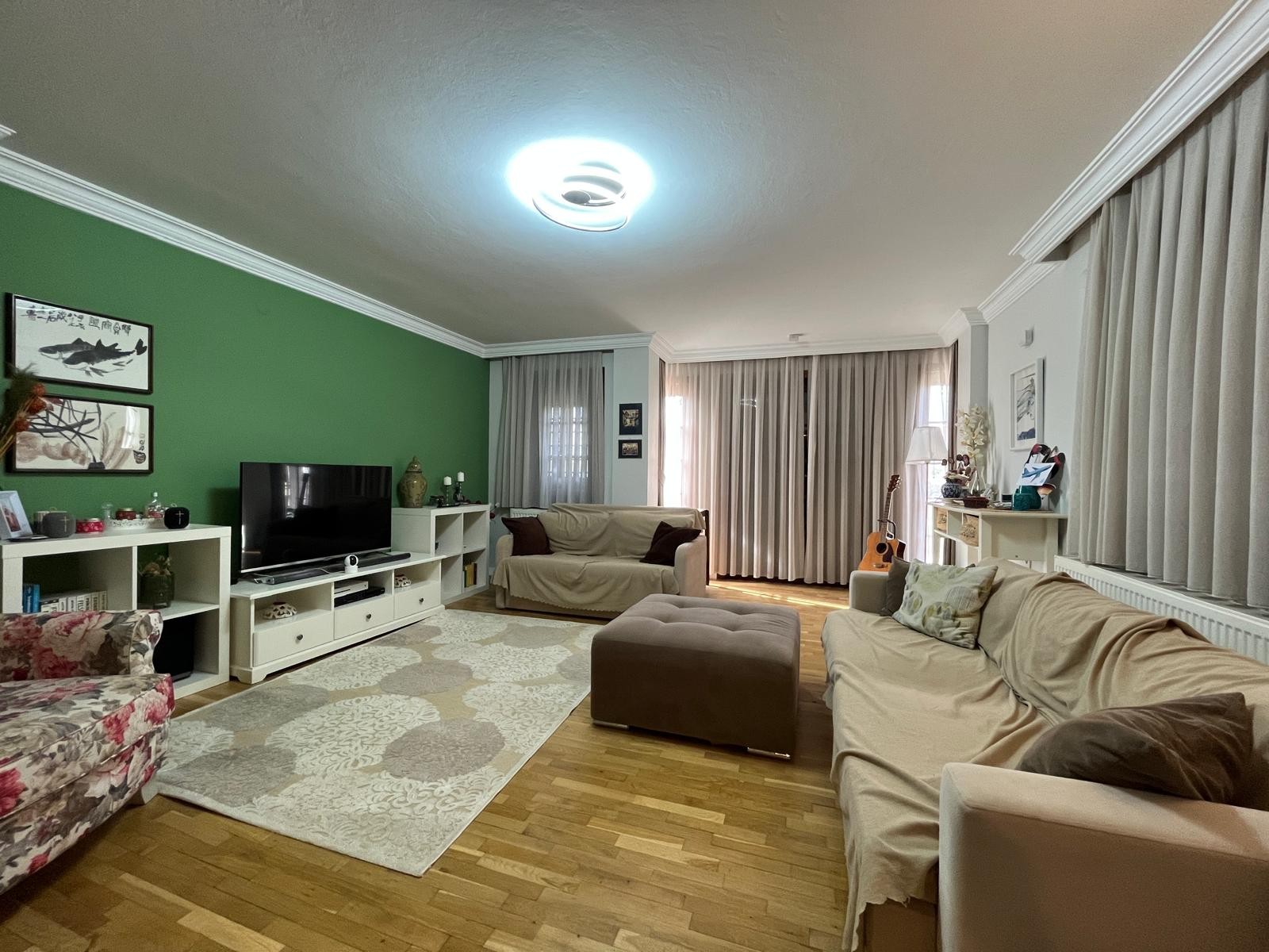 Fully Renovated Spacious Villa in Kuşadası Marina Area – Prime Location with Sea Views Suitable for Citizenship