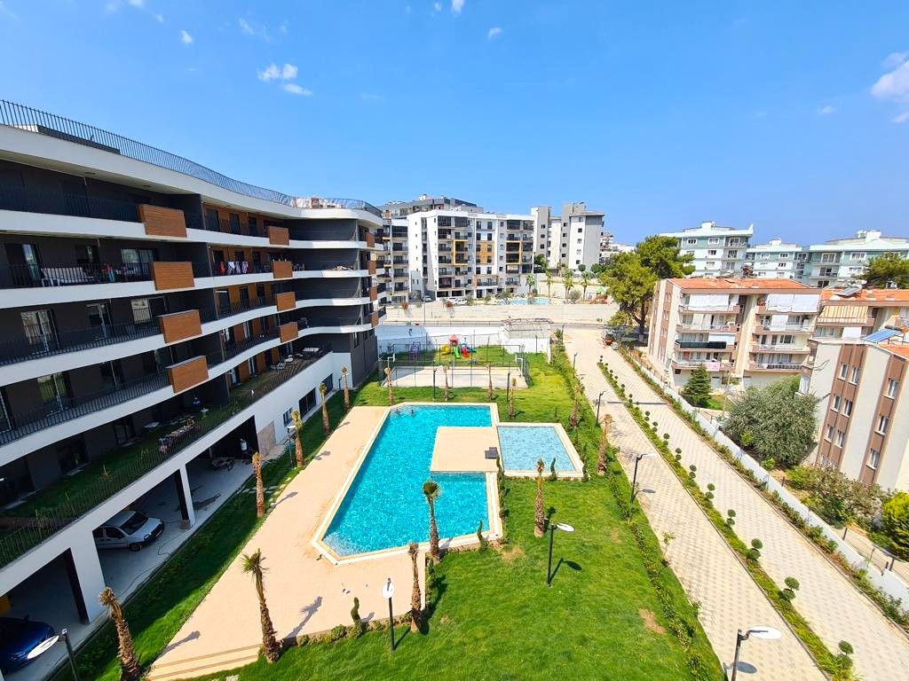 LUXURY 2-BEDROOM APARTMENT IN A SECURE RESIDENTIAL COMPLEX WITH SWIMMING POOL