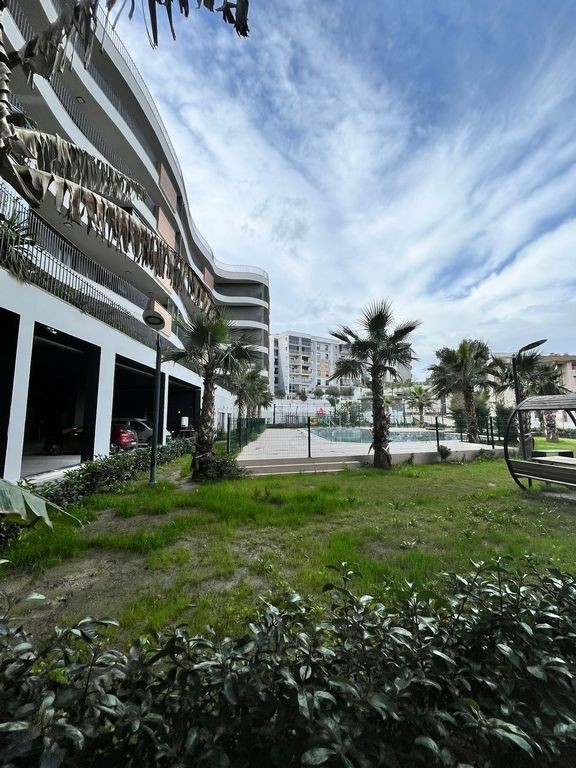 LUXURY 2-BEDROOM APARTMENT IN A SECURE RESIDENTIAL COMPLEX WITH SWIMMING POOL