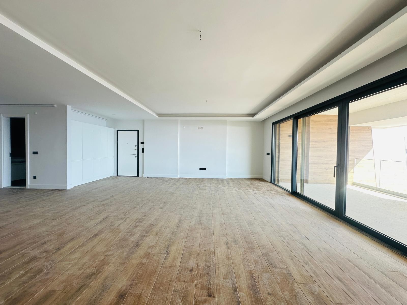 LUXURY 3-BEDROOM APARTMENT WITH UNINTERRUPTED SEA VIEWS KUŞADASI