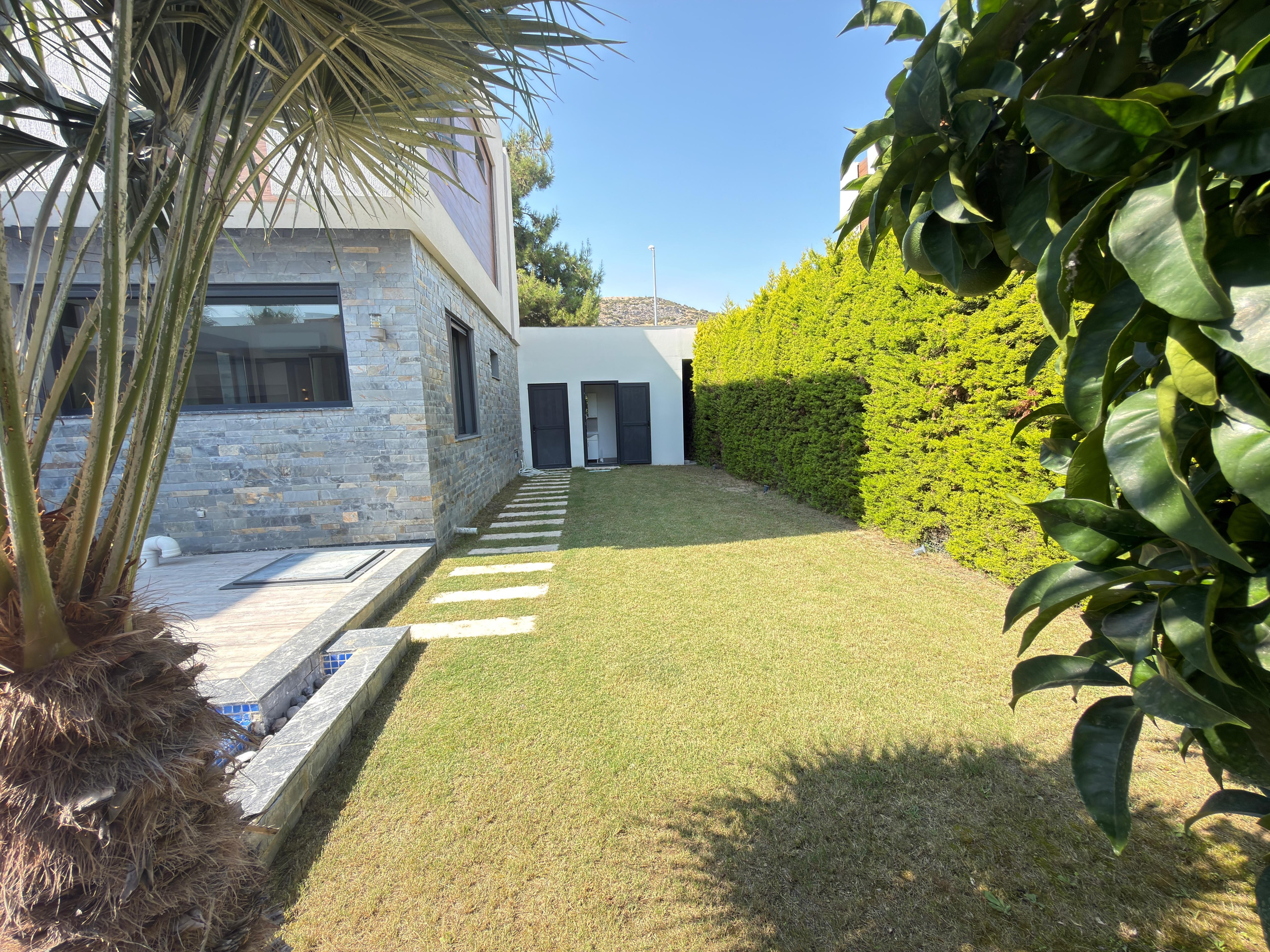EXCLUSIVE, LUXURIOUS, AND MODERN LIVING IN KUŞADASI!