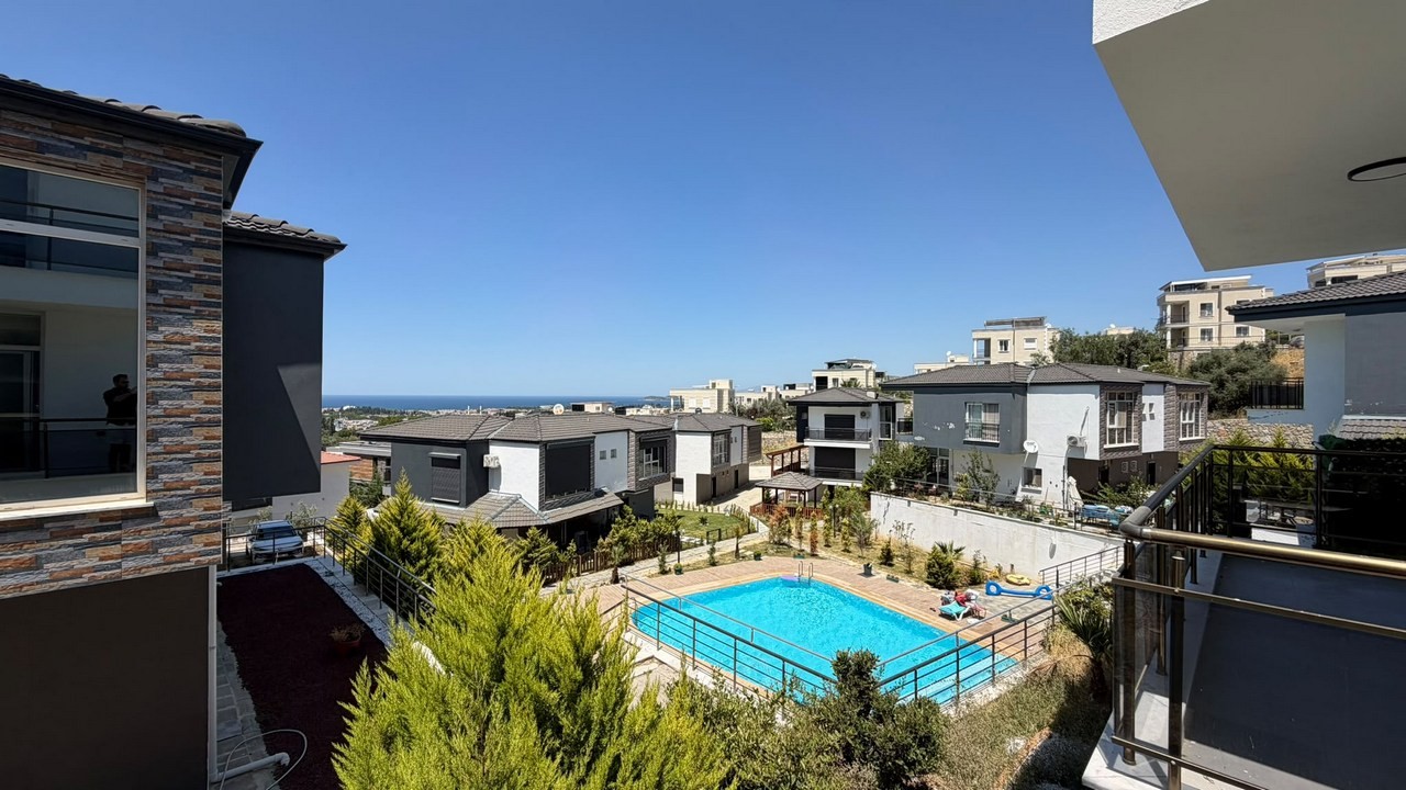PRİVATE DETACHED VİLLA - 1.5 KM TO LONG BEACH