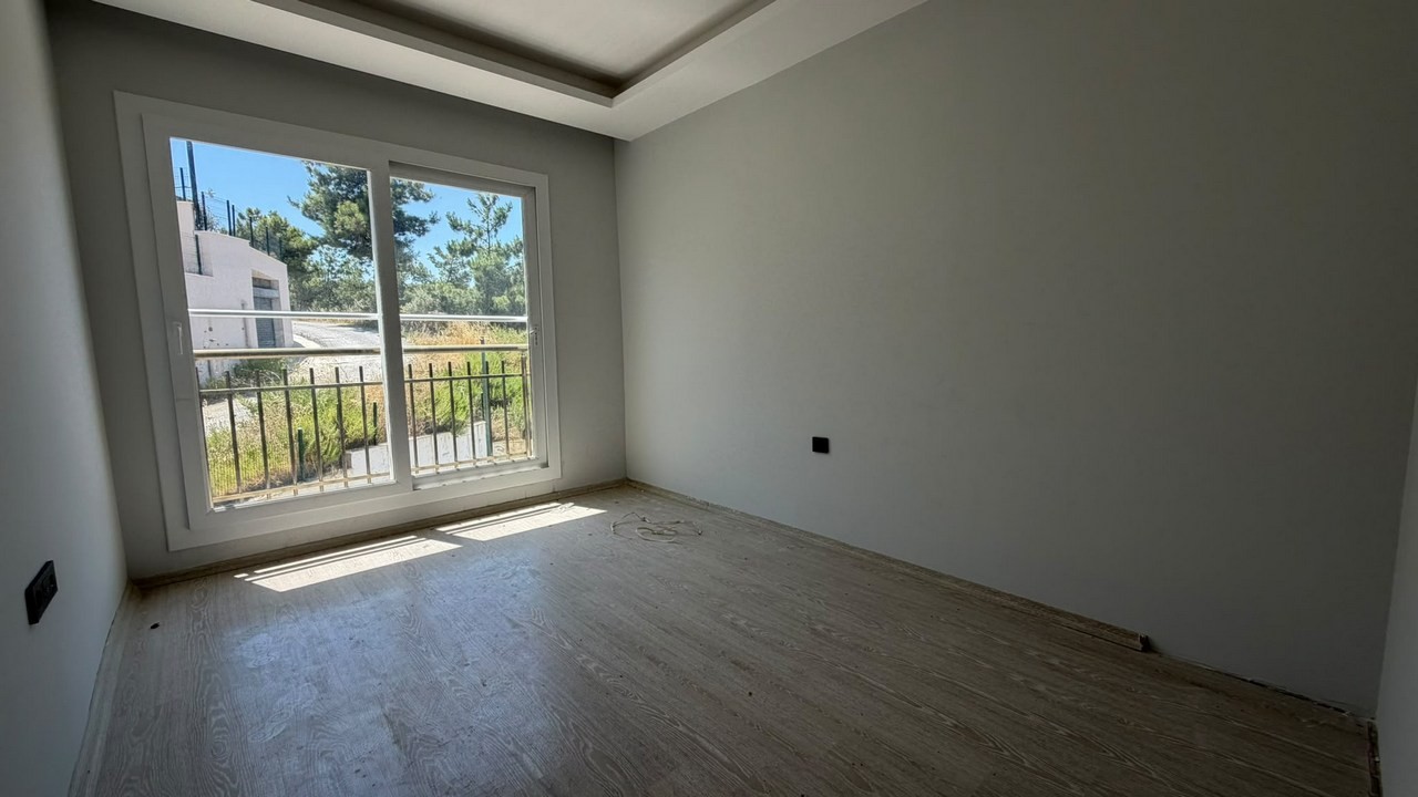 PRİVATE DETACHED VİLLA - 1.5 KM TO LONG BEACH