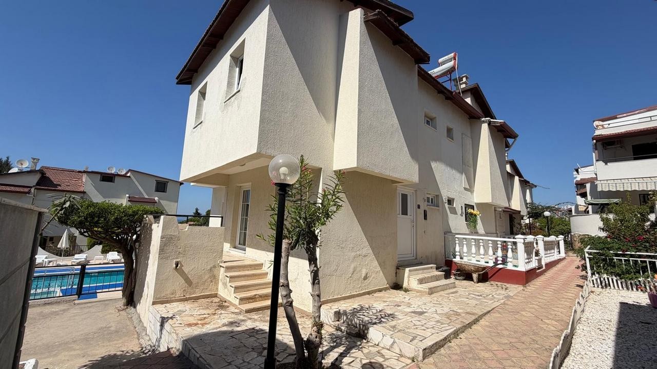FOR SALE IN KUŞADASI LADIES BEACH | ONLY 400 M TO THE SEA | POOLSIDE CORNER VILLA | 140 SQM NET