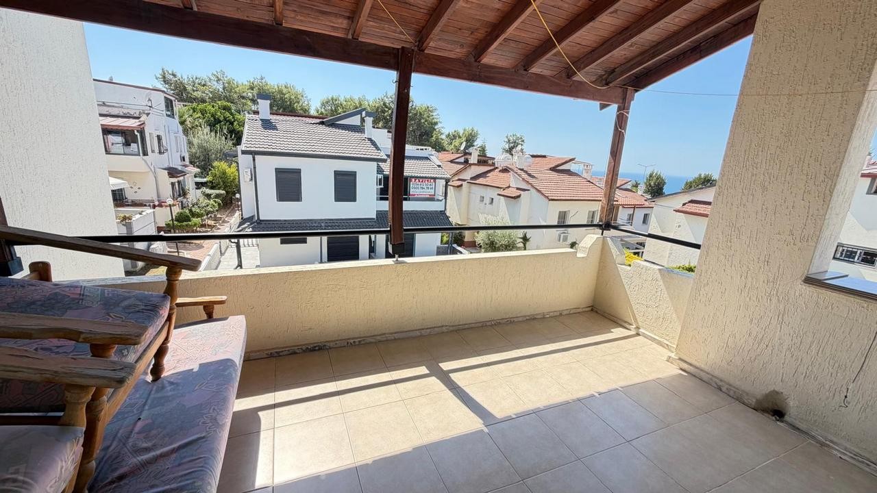FOR SALE IN KUŞADASI LADIES BEACH | ONLY 400 M TO THE SEA | POOLSIDE CORNER VILLA | 140 SQM NET